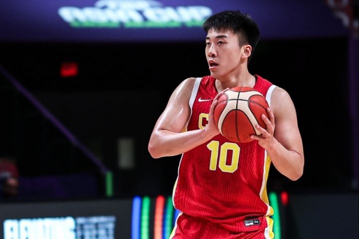 宝藏男孩！王俊杰亚洲杯场均13.8分&命中率62.9% 正负值队内第一